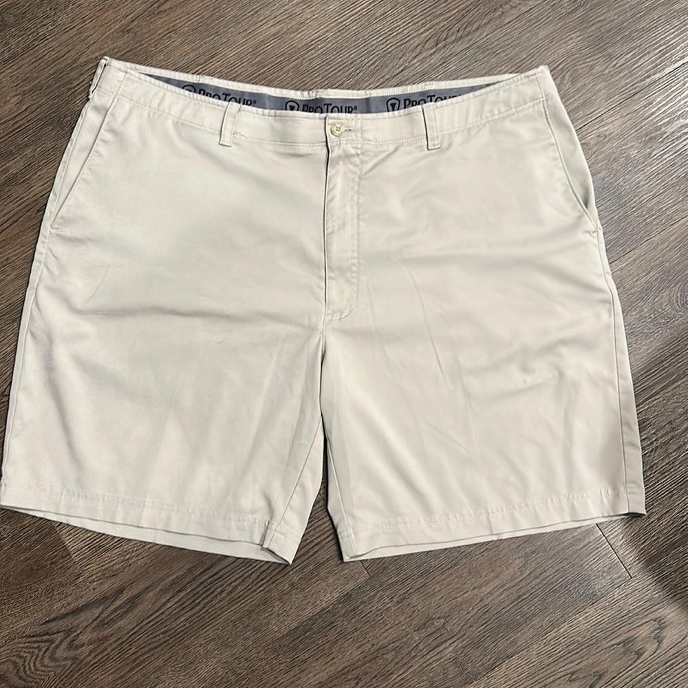 Pro tour golf shorts